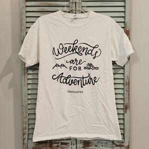 SERENGETEE WEEKENDS ARE FOR ADVENTURE T SHIRT Size M White Black Graphic Tee EUC